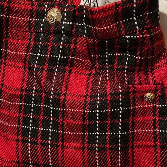 Zara Red Plaid Wool Blend Gold metallic Buttoned Shorts